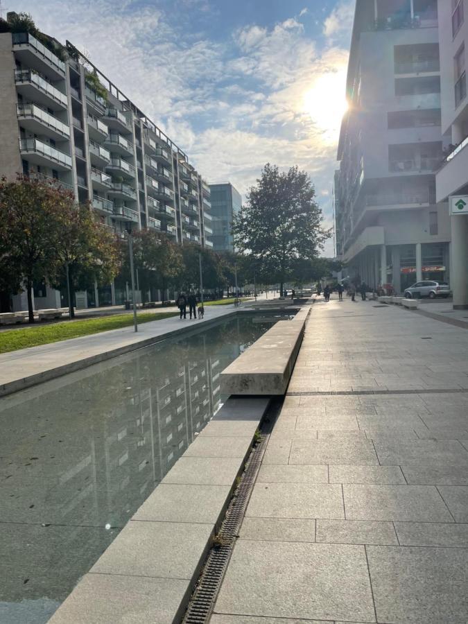 Appartamento House Promenade Santa Giulia Milano Esterno foto